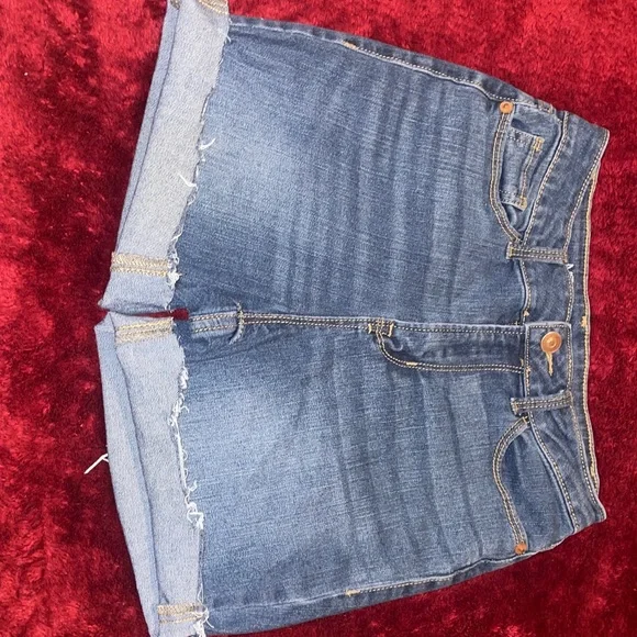 No Boundaries Blue Jean Shorts - Picture 3 of 4